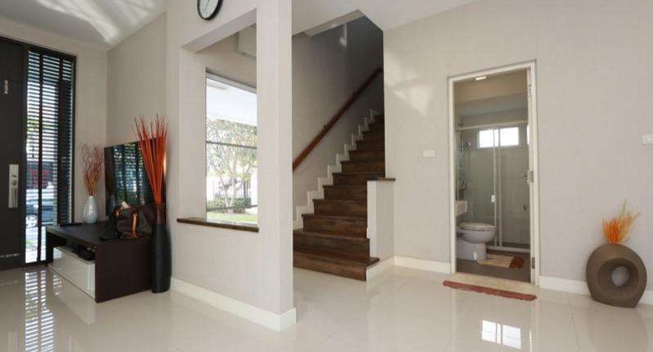 For rent 4 bedrooms house in Mueang Chiang Mai, Chiang Mai