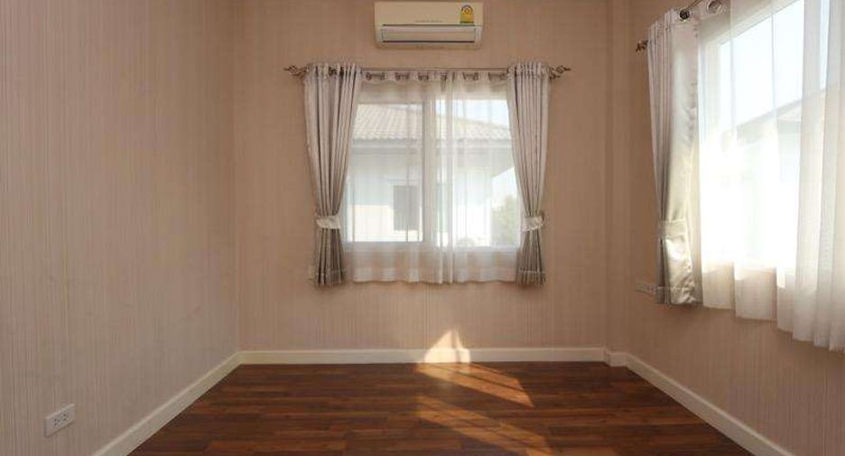 For rent 4 bedrooms house in Mueang Chiang Mai, Chiang Mai
