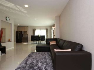 For rent 4 bedrooms house in Mueang Chiang Mai, Chiang Mai