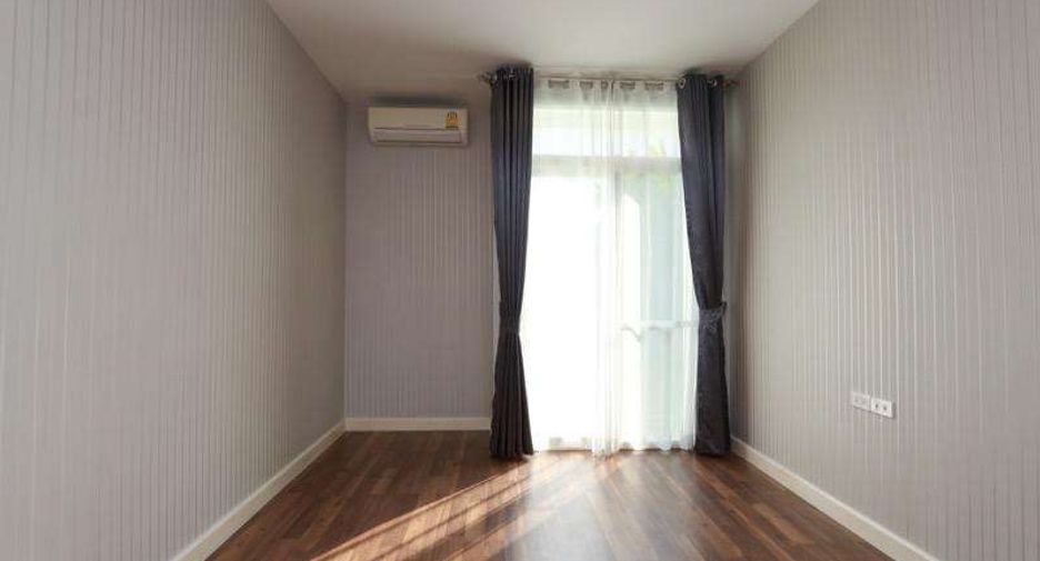 For rent 4 bedrooms house in Mueang Chiang Mai, Chiang Mai