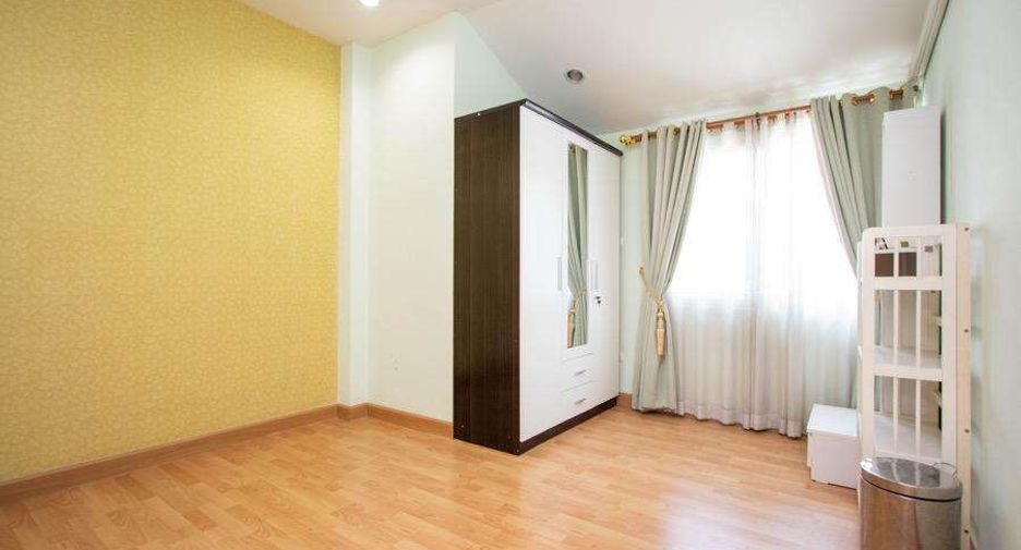 For rent 3 bedrooms house in San Sai, Chiang Mai