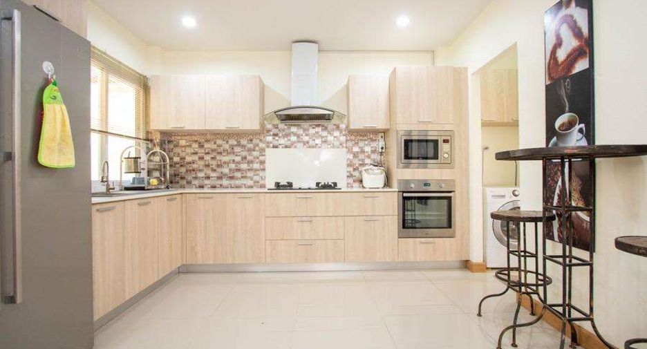 For rent 3 bedrooms house in San Sai, Chiang Mai