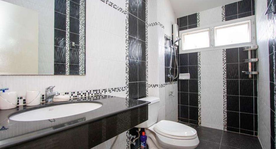 For rent 3 bedrooms house in San Sai, Chiang Mai