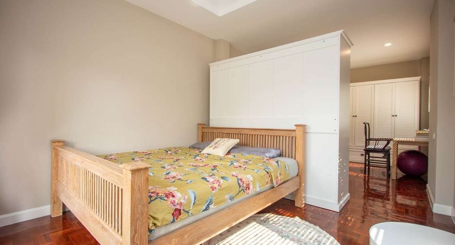 For sale 4 bedrooms house in Hang Dong, Chiang Mai