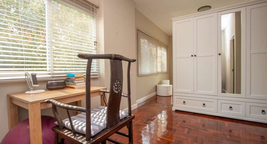 For sale 4 bedrooms house in Hang Dong, Chiang Mai