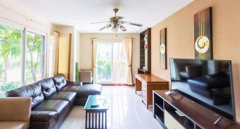 For rent 3 bedrooms house in San Sai, Chiang Mai