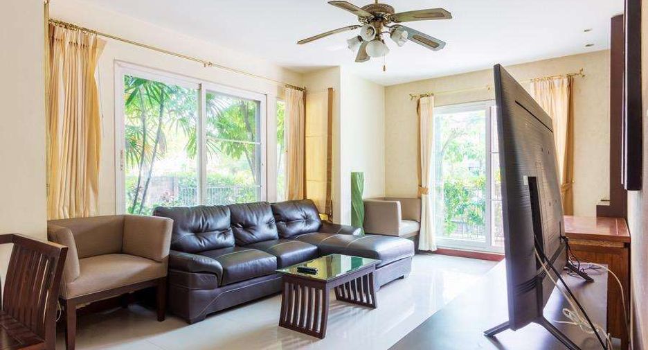 For rent 3 bedrooms house in San Sai, Chiang Mai