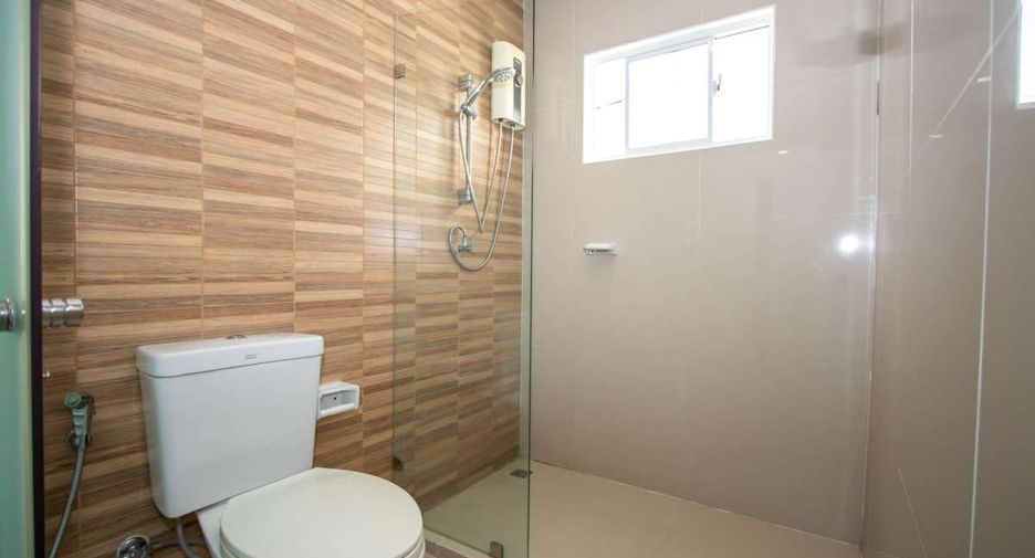 For rent 3 bedrooms house in Mueang Chiang Mai, Chiang Mai