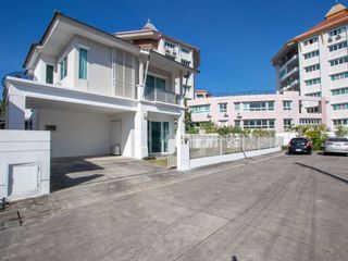 For rent 3 bedrooms house in Mueang Chiang Mai, Chiang Mai