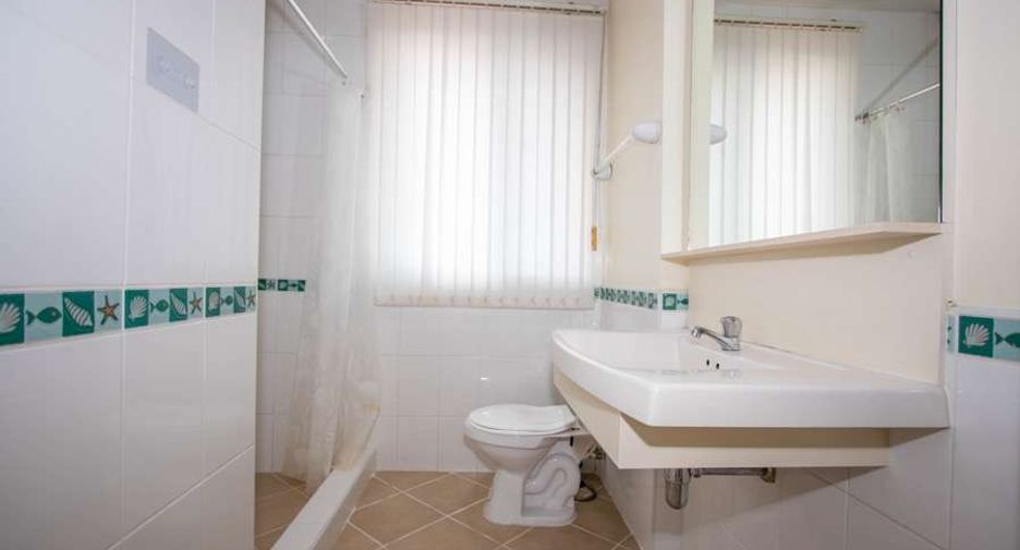For rent 3 bedrooms house in San Kamphaeng, Chiang Mai