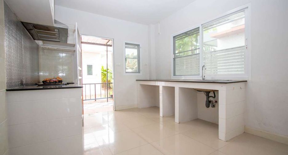 Haus zur Miete mit 3 Zimmer in Saraphi, Chiang Mai