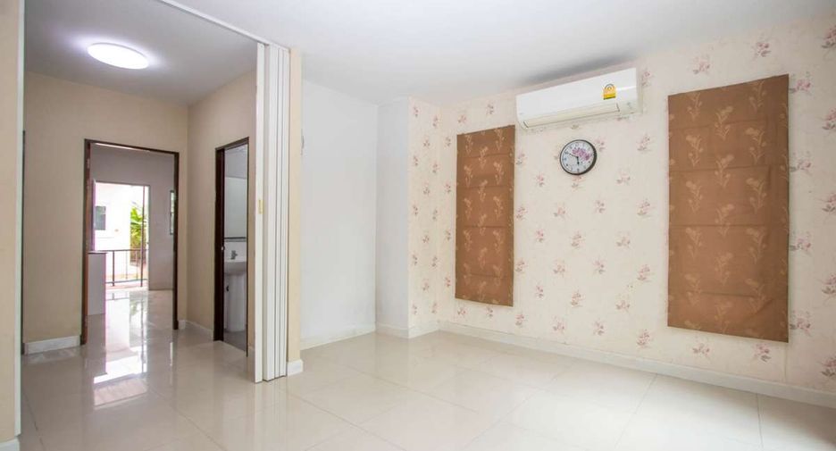 Haus zur Miete mit 3 Zimmer in Saraphi, Chiang Mai