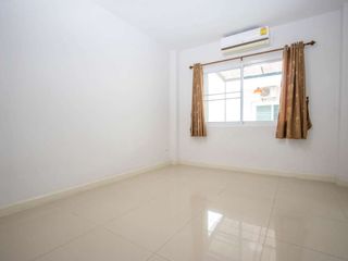 Casa en alquiler de 3 habitaciones en Saraphi, Chiang Mai