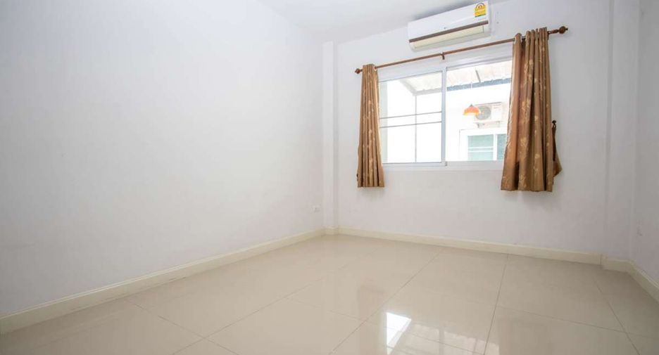 Haus zur Miete mit 3 Zimmer in Saraphi, Chiang Mai