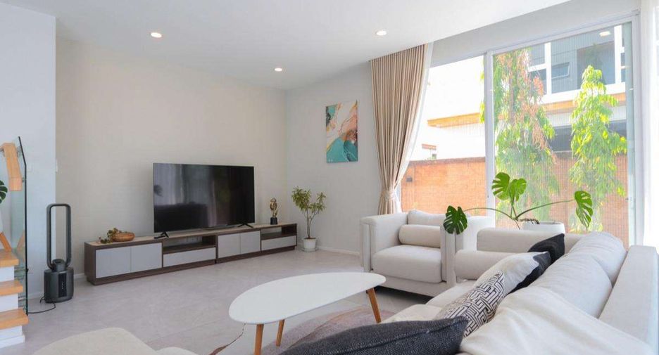 Haus zur Miete mit 4 Zimmer in San Kamphaeng, Chiang Mai