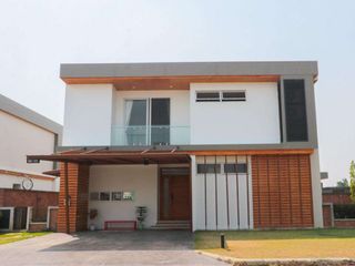 Haus zur Miete mit 4 Zimmer in San Kamphaeng, Chiang Mai