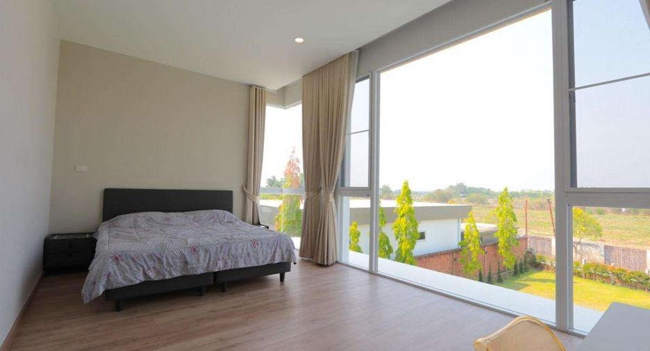 Haus zur Miete mit 4 Zimmer in San Kamphaeng, Chiang Mai