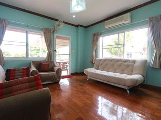 For rent 4 bedrooms house in Mueang Chiang Mai, Chiang Mai