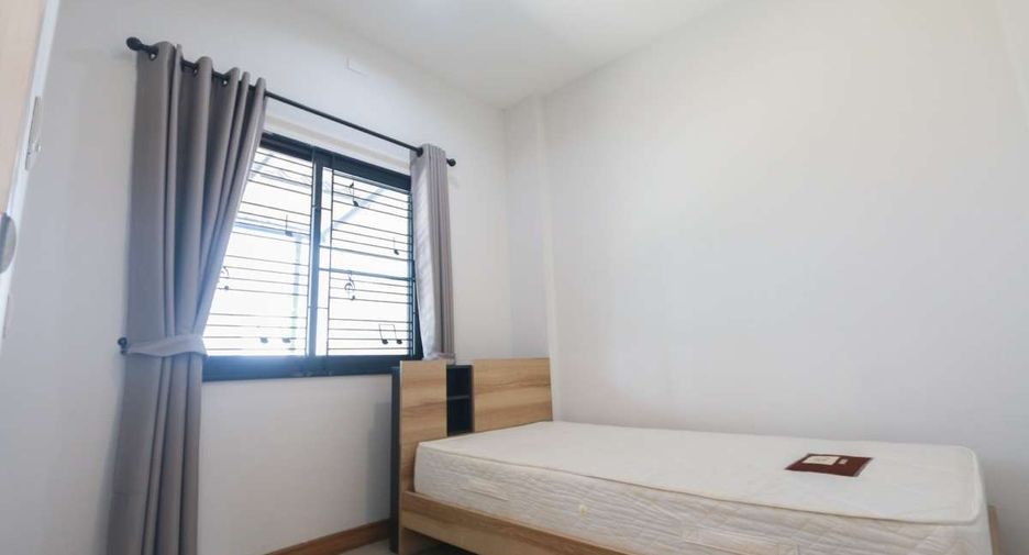 Casa en venta de 4 habitaciones en Saraphi, Chiang Mai