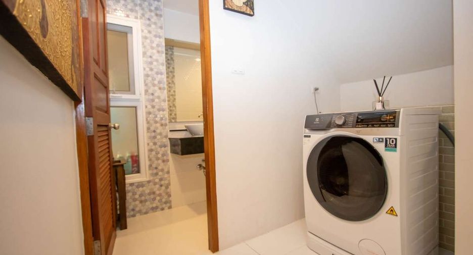 For rent 4 bedrooms house in San Sai, Chiang Mai