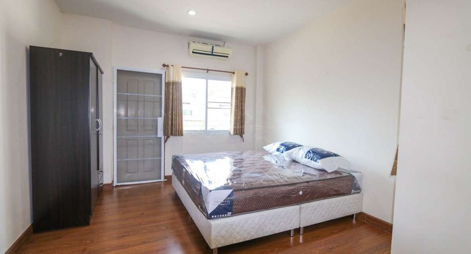For rent 3 bedrooms house in San Sai, Chiang Mai