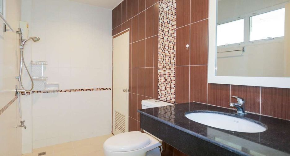 For rent 3 bedrooms house in San Sai, Chiang Mai