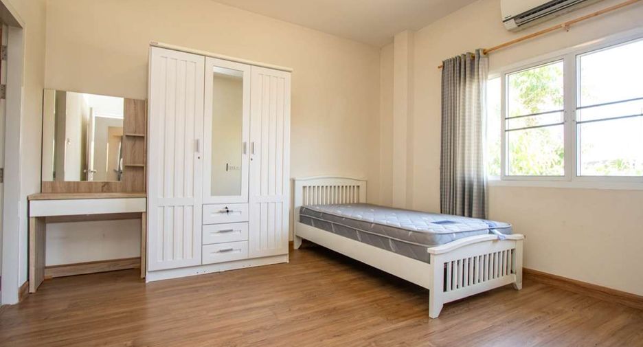 For rent 4 bedrooms house in Doi Saket, Chiang Mai