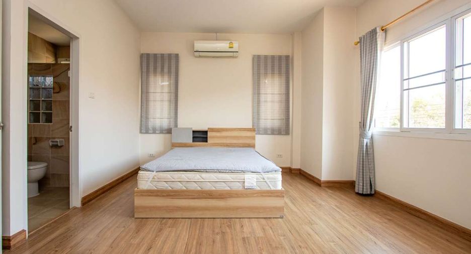 For rent 4 bedrooms house in Doi Saket, Chiang Mai