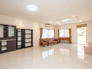 For rent 4 bedrooms house in Doi Saket, Chiang Mai