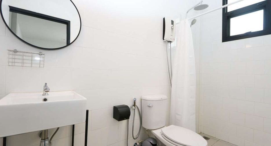For rent 3 bedrooms house in Mueang Chiang Mai, Chiang Mai