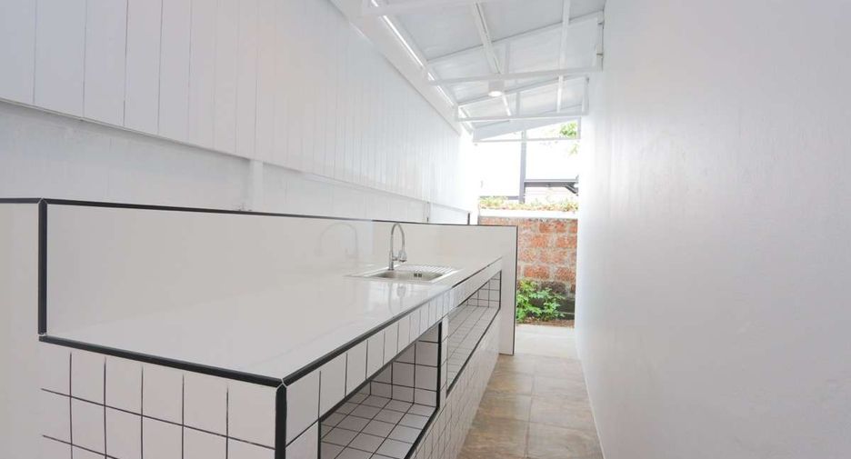 For rent 3 bedrooms house in Mueang Chiang Mai, Chiang Mai