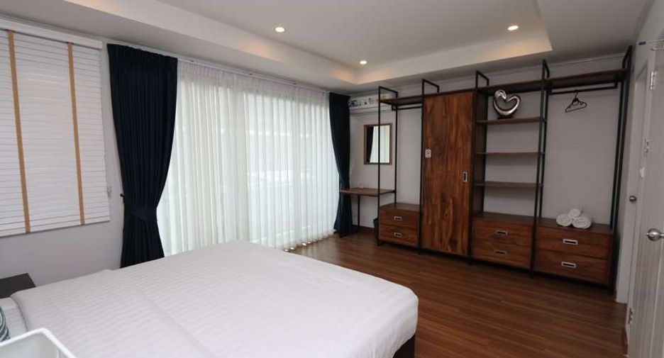 For rent 4 bedrooms house in Mueang Chiang Mai, Chiang Mai