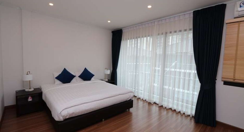 For rent 4 bedrooms house in Mueang Chiang Mai, Chiang Mai