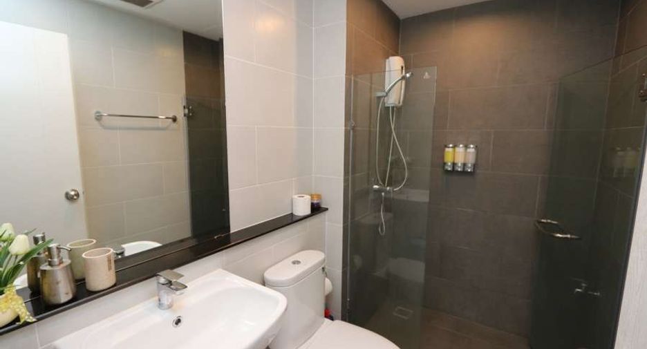 For rent 4 bedrooms house in Mueang Chiang Mai, Chiang Mai