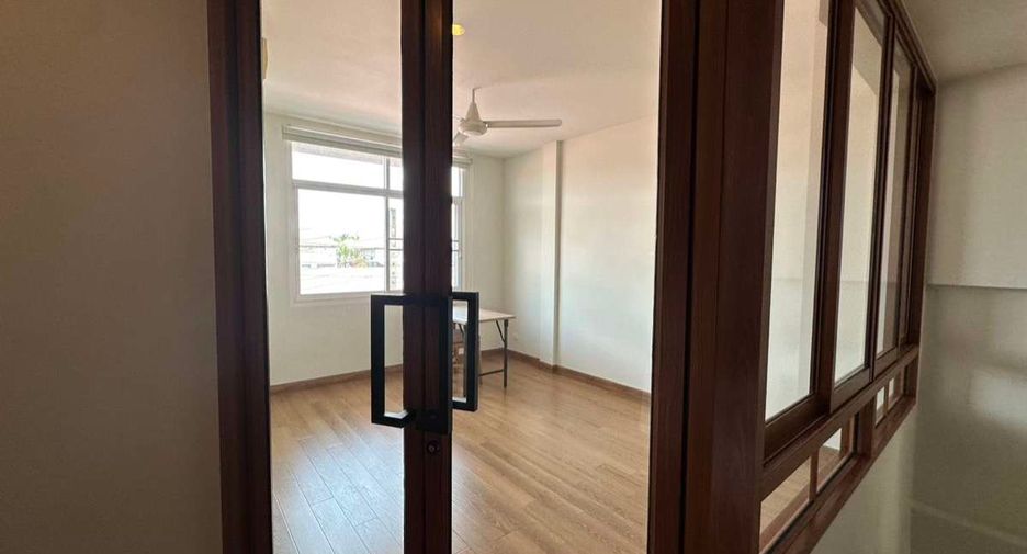 For rent 4 bedrooms house in Hang Dong, Chiang Mai