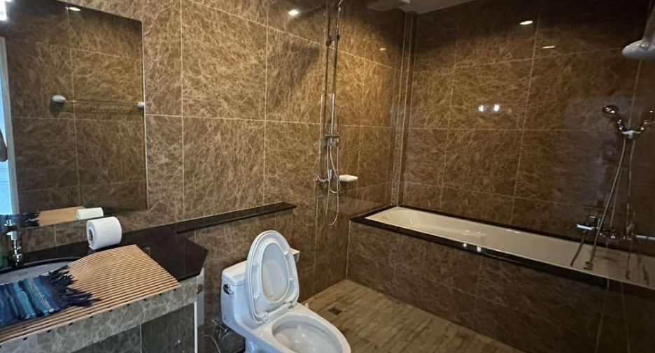 For rent 4 bedrooms house in Hang Dong, Chiang Mai