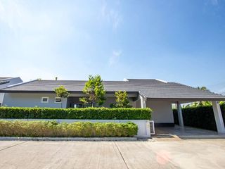 For rent 3 bedrooms house in San Kamphaeng, Chiang Mai