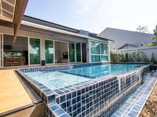 For rent 3 bedrooms house in San Kamphaeng, Chiang Mai