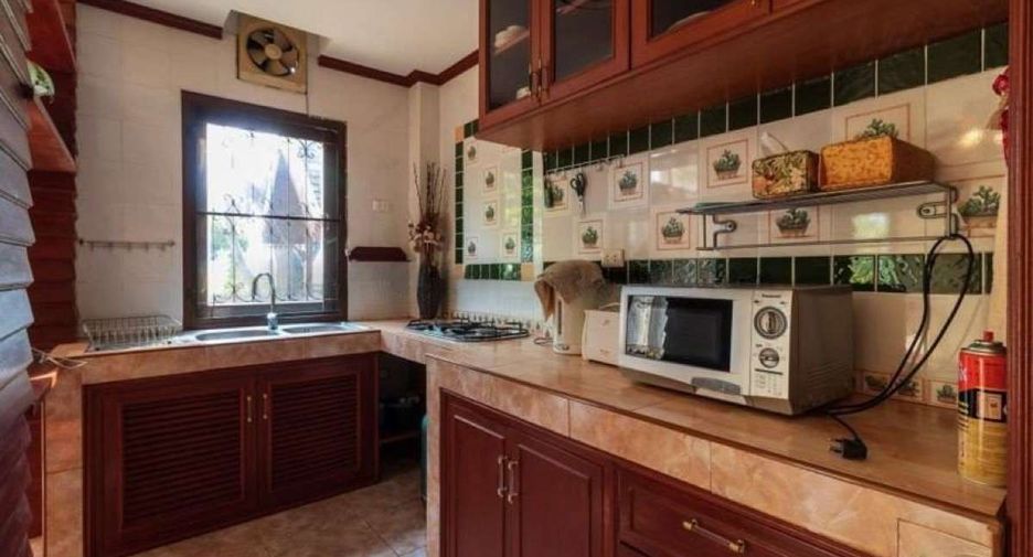 For rent 4 bedrooms house in Doi Saket, Chiang Mai