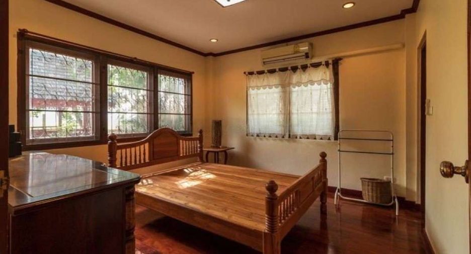 For rent 4 bedrooms house in Doi Saket, Chiang Mai