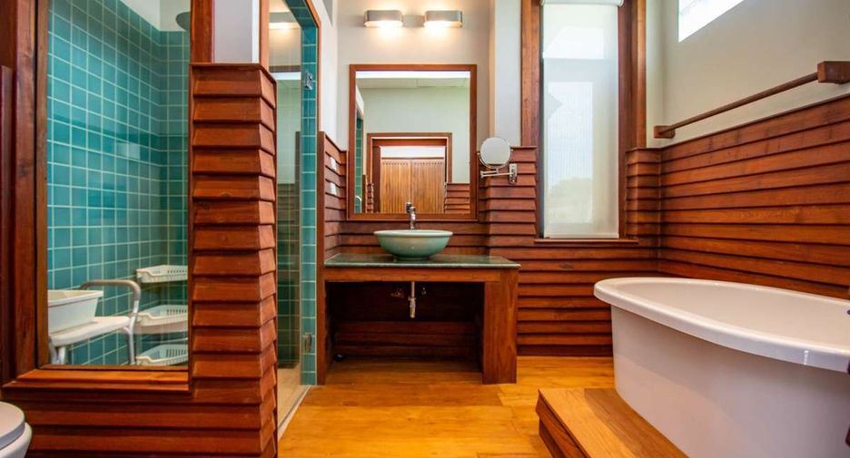 For sale 3 bedrooms house in Saraphi, Chiang Mai