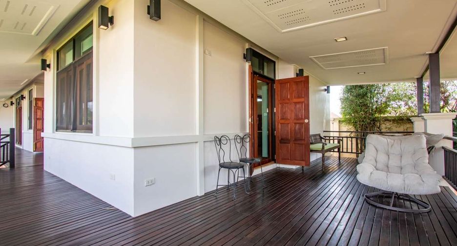 For sale 3 bedrooms house in Saraphi, Chiang Mai