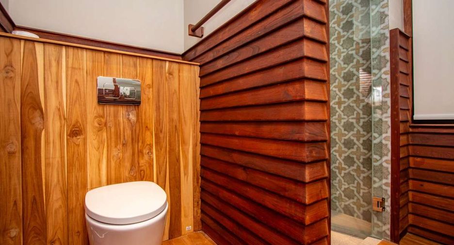 For sale 3 bedrooms house in Saraphi, Chiang Mai