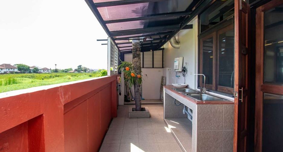 For sale 3 bedrooms house in Saraphi, Chiang Mai