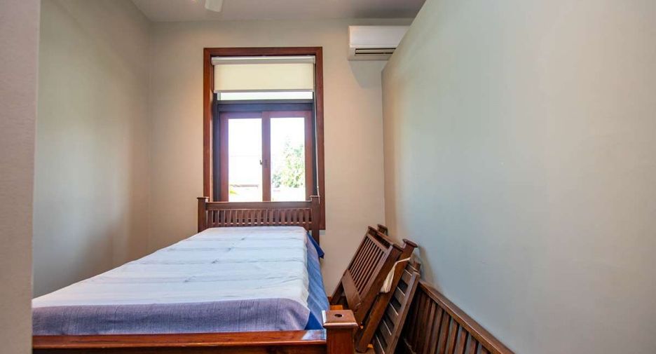 For sale 3 bedrooms house in Saraphi, Chiang Mai