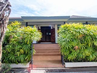 For sale 3 bedrooms house in Saraphi, Chiang Mai