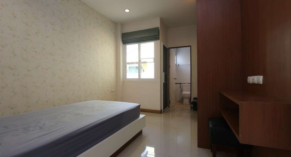 For rent 4 bedrooms house in San Sai, Chiang Mai
