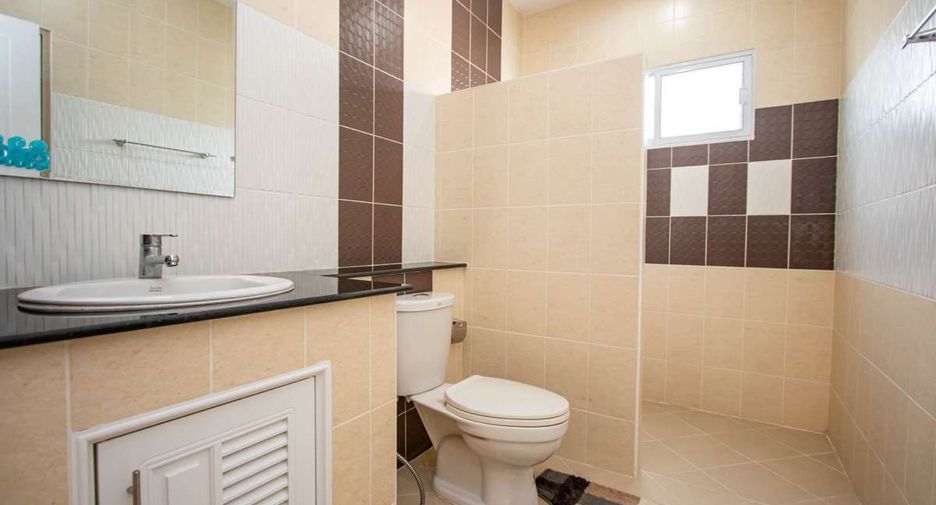 Haus zur Miete mit 4 Zimmer in San Kamphaeng, Chiang Mai