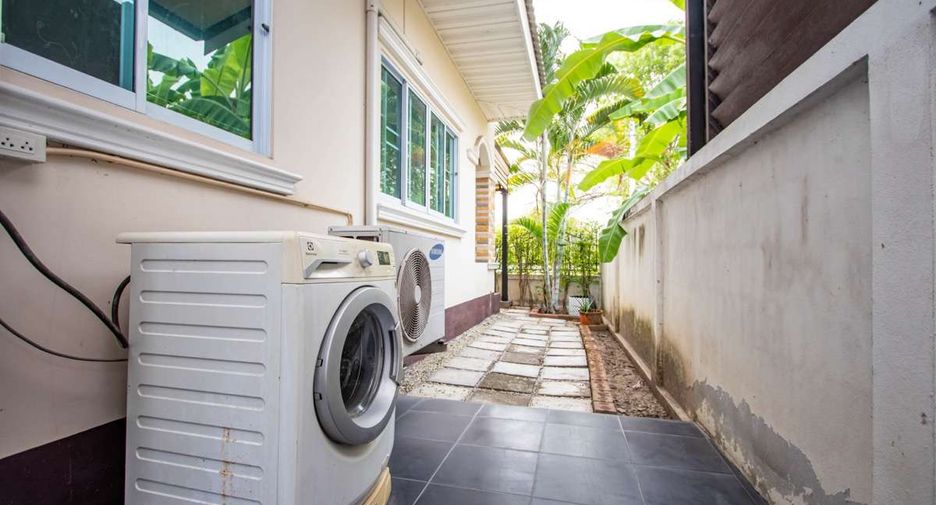 Haus zur Miete mit 4 Zimmer in San Kamphaeng, Chiang Mai