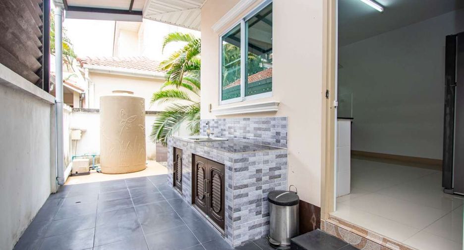 Haus zur Miete mit 4 Zimmer in San Kamphaeng, Chiang Mai